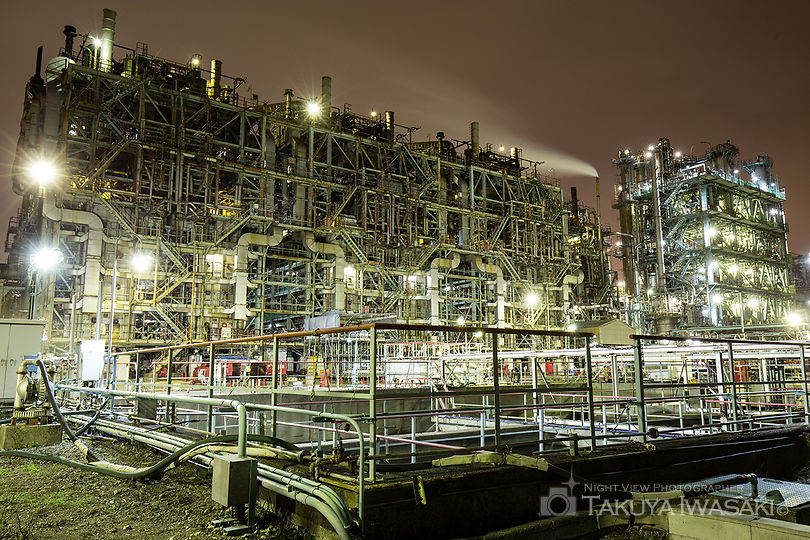 浮島町 JXTGエネルギー前の工場夜景スポット写真（1）