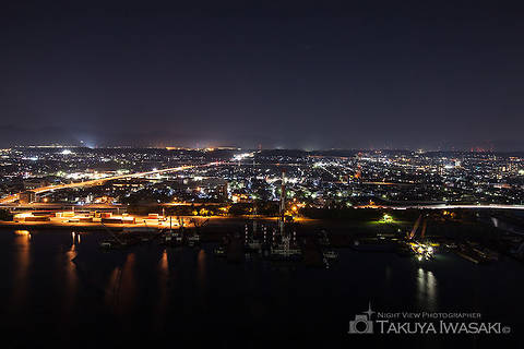四日市港ポートビルの工場夜景スポット写真（5）class=