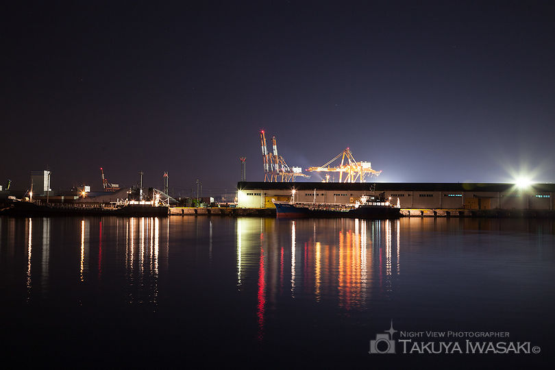 四日市港富双緑地の工場夜景スポット写真（1）