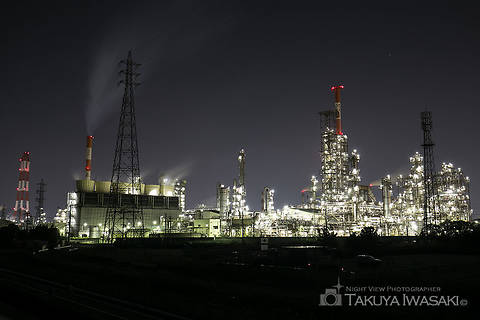昭和四日市石油南側の工場夜景スポット写真（3）class=