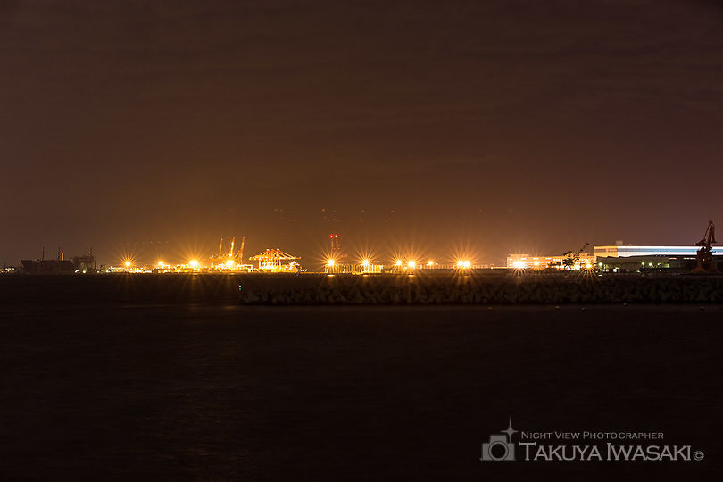 杉田臨海緑地の工場夜景スポット写真（3）