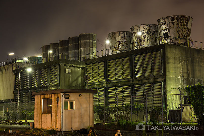 末広町駅貨物ヤード前の工場夜景スポット写真（3）
