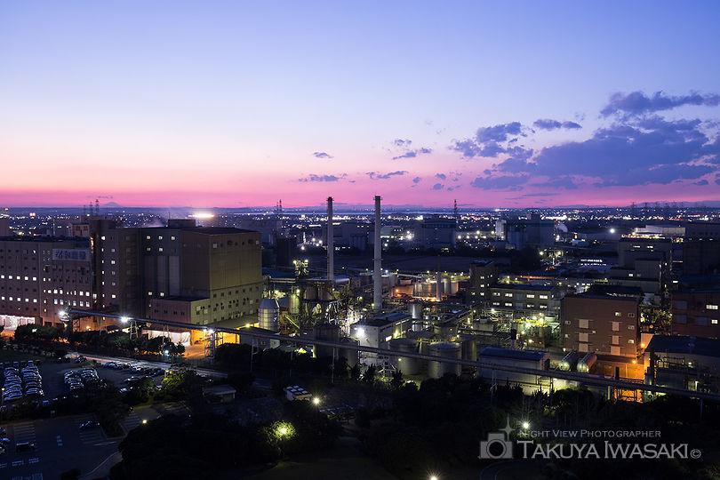 港公園展望塔の工場夜景スポット写真（3）