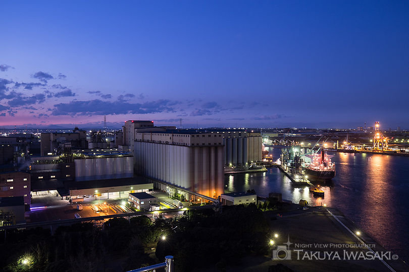 港公園展望塔の工場夜景スポット写真（5）