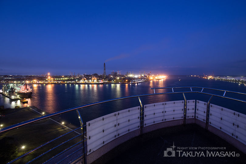 港公園展望塔の工場夜景スポット写真（6）