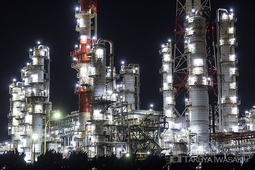 鹿島石油 東門前付近の工場夜景スポット写真（1）