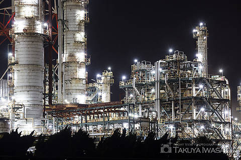 鹿島石油 東門前付近の工場夜景スポット写真（3）class=
