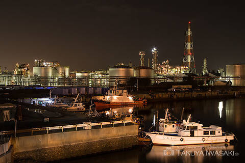 稲葉水門の工場夜景スポット写真（1）class=