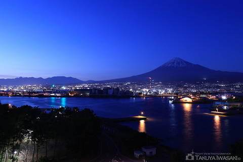 ふじのくに田子の浦みなと公園の工場夜景スポット写真（1）class=