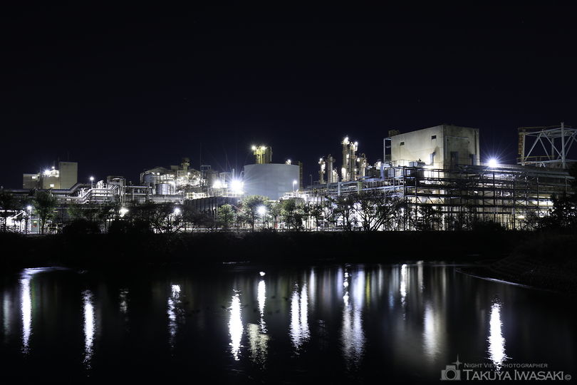入道樋門公園の工場夜景スポット写真（1）