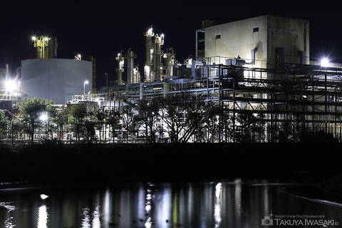 入道樋門公園の工場夜景スポット写真（2）class=