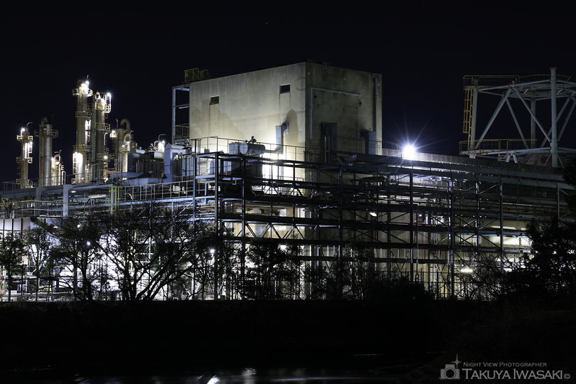 入道樋門公園の工場夜景スポット写真（3）