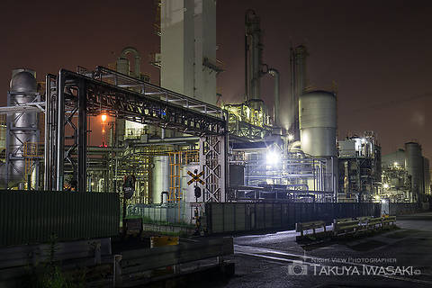 千鳥橋手前の工場夜景スポット写真（3）class=