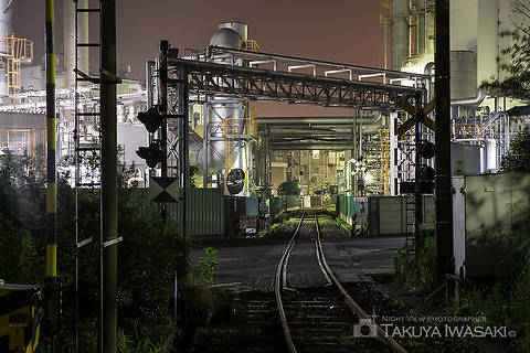 千鳥橋手前の工場夜景スポット写真（4）class=