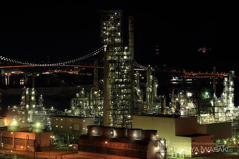 国道37号線・白鳥湾展望台付近の工場夜景スポット写真（3）class=