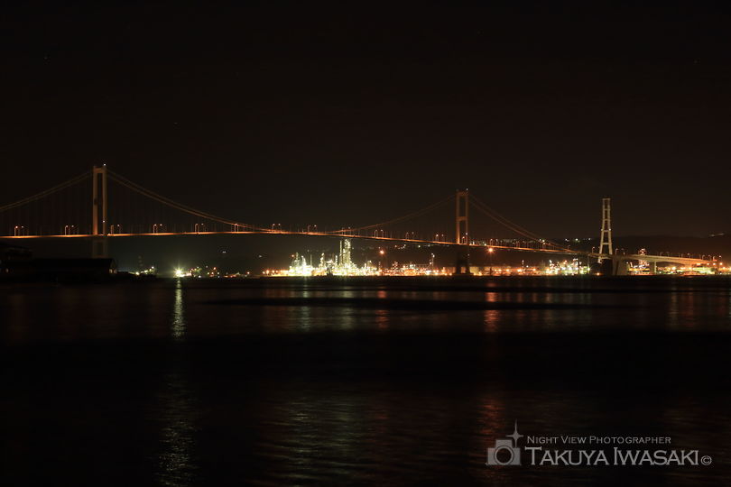 西埠頭の工場夜景スポット写真（1）