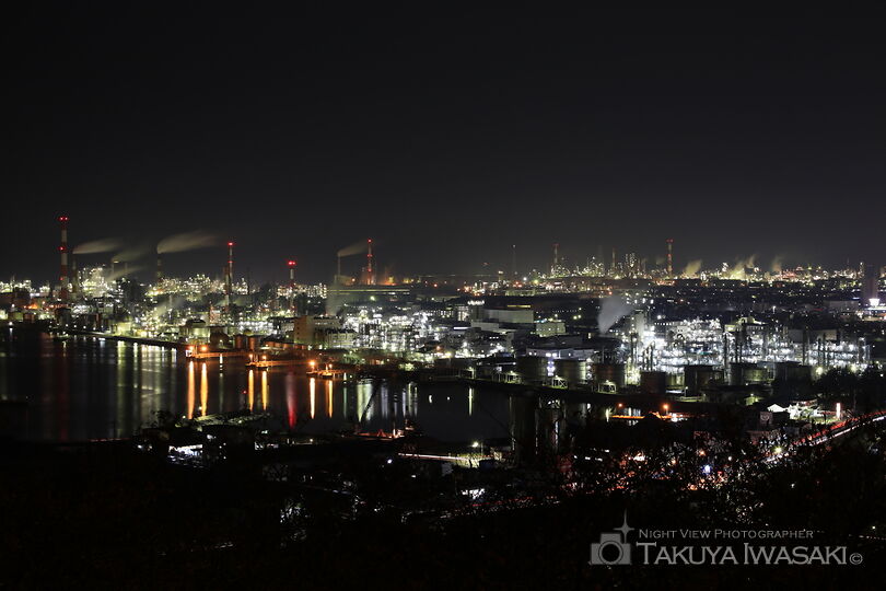 亀居公園の工場夜景スポット写真（1）