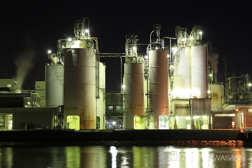 徳山海上保安部前の工場夜景スポット写真（2）