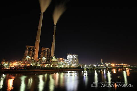 三笹町の工場夜景スポット写真（1）class=