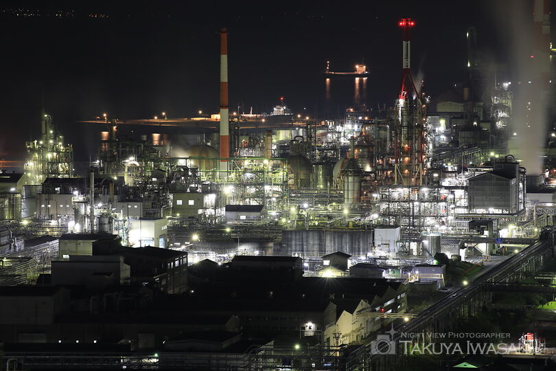 小方町小方の工場夜景スポット写真（4）