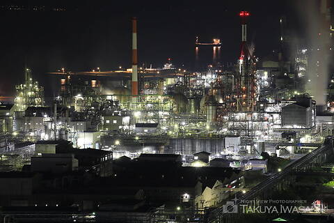 小方町小方の工場夜景