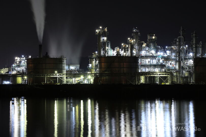 小方港の工場夜景スポット写真（3）