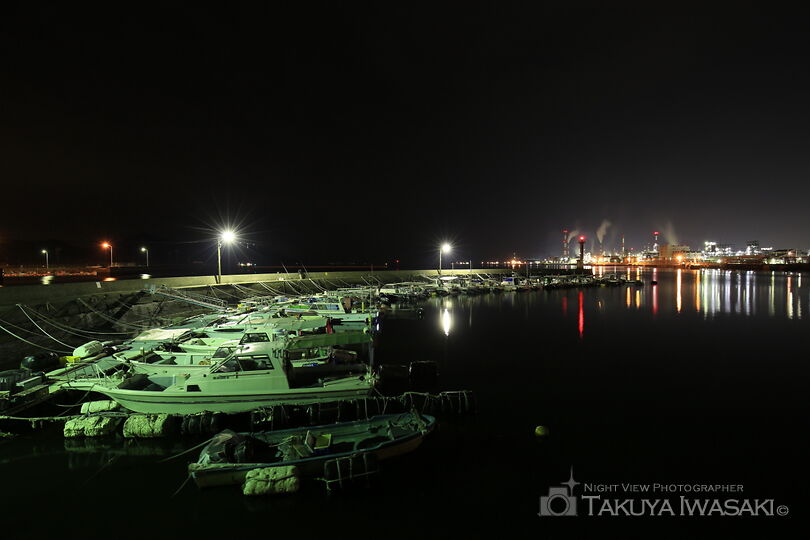 小方港の工場夜景スポット写真（4）