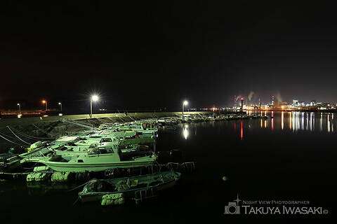小方港の工場夜景スポット写真（4）class=