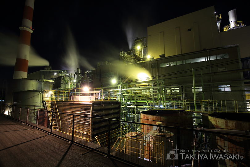 レンゴー（株）尼崎工場前の工場夜景スポット写真（4）