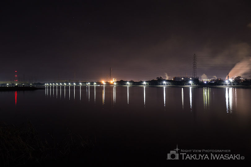 神之池緑地公園の工場夜景スポット写真（4）