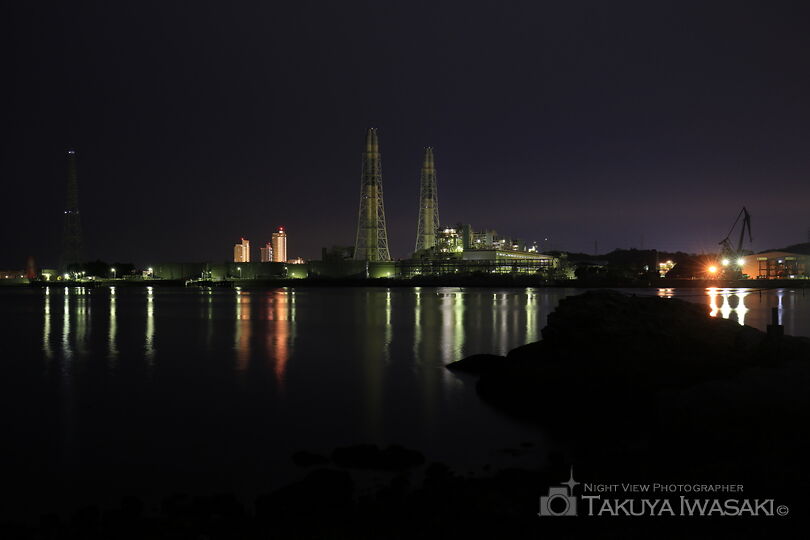 冷水の工場夜景スポット写真（1）