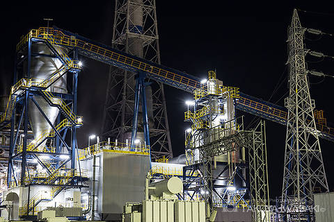 興亜工業前の工場夜景