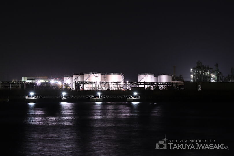 アンモニア岸壁の工場夜景スポット写真（3）