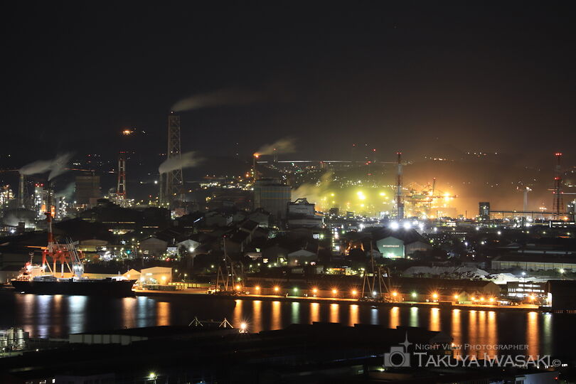 高塔山公園の工場夜景スポット写真（3）