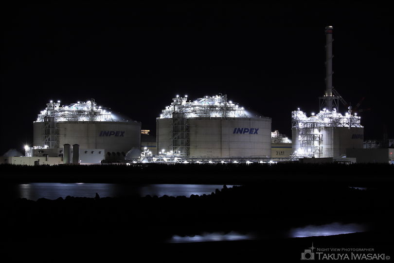黒井漁港の工場夜景スポット写真（3）