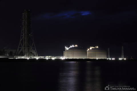 黒井突堤の工場夜景スポット写真（2）class=