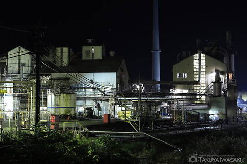 青梅　北陸新幹線下の工場夜景スポット写真（1）class=