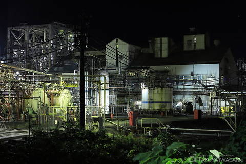青梅　北陸新幹線下の工場夜景スポット写真（2）class=