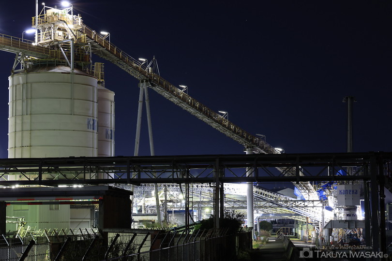 東播磨港高砂西防波堤灯台の工場夜景スポット写真（4）