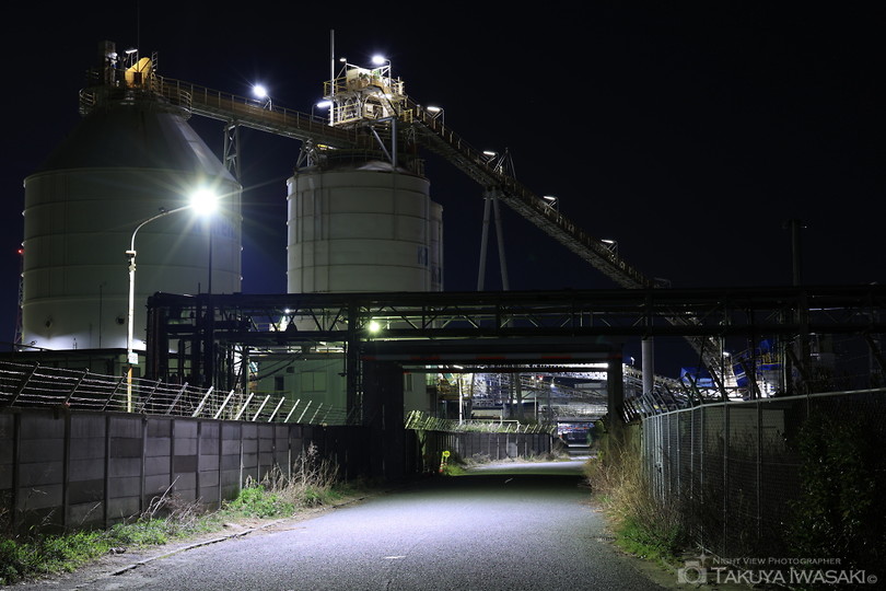 東播磨港高砂西防波堤灯台の工場夜景スポット写真（6）