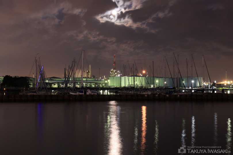 新磯子町の工場夜景スポット写真（2）