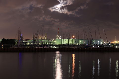 新磯子町の工場夜景スポット写真（2）class=