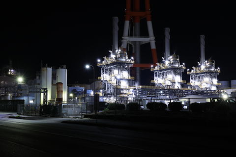東和田の工場夜景スポット写真（2）class=