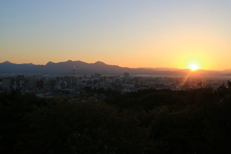 愛宕山記念公園の夜景スポット写真（5）class=