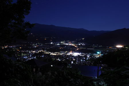 上山市の夜景