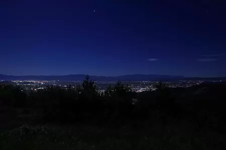 十分一山展望台の夜景
