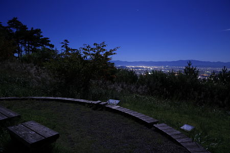 十分一山展望台の夜景スポット写真（3）class=