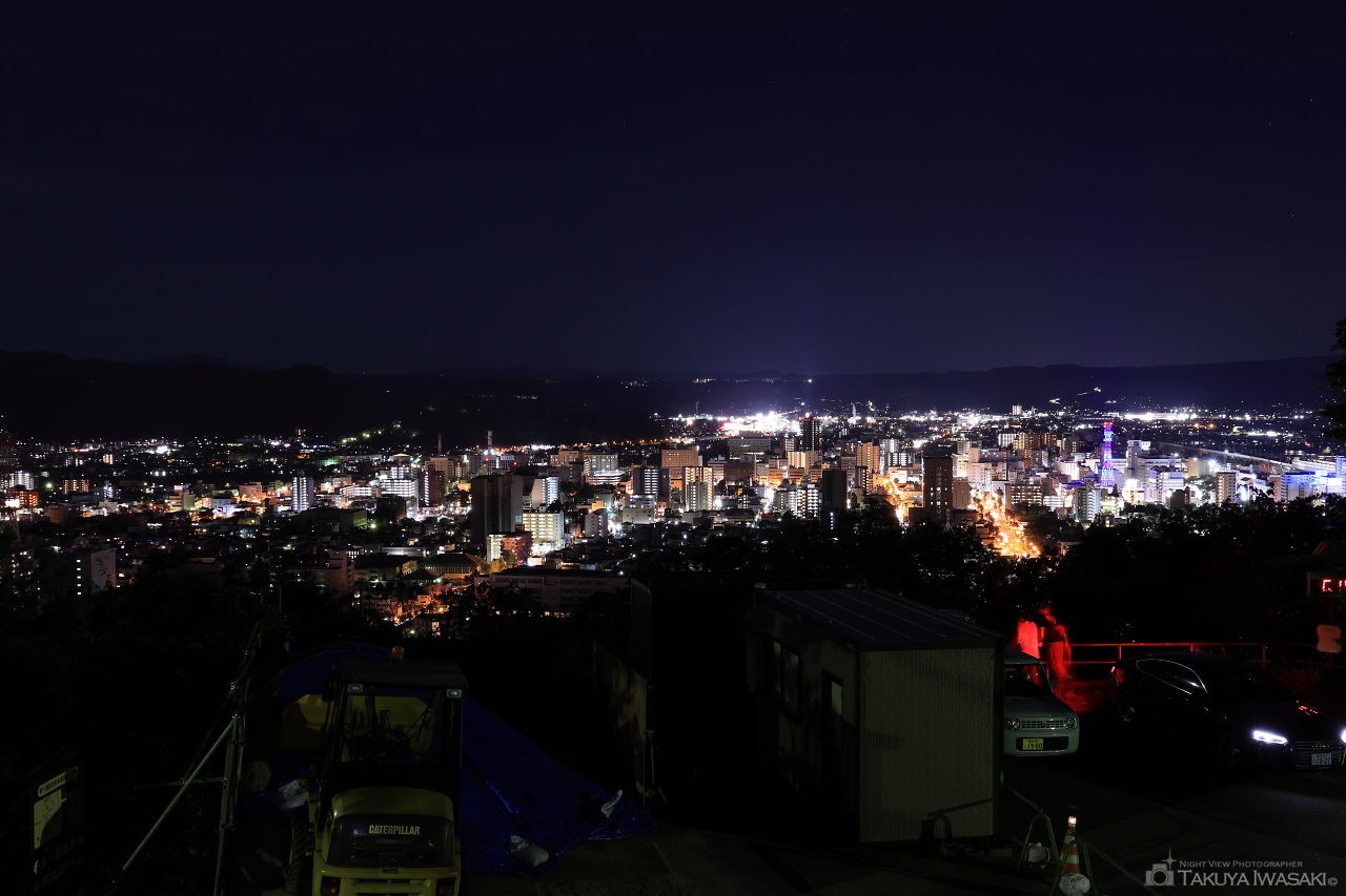 信夫山 第一展望台の夜景スポット写真（1）