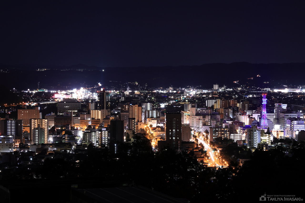 信夫山 第一展望台の夜景スポット写真（2）
