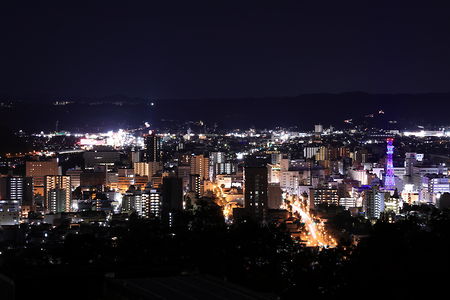 信夫山 第一展望台の夜景スポット写真（2）class=